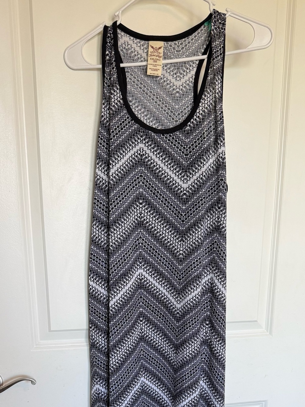 Faded Glory Black and White Chevron Maxi Skirt